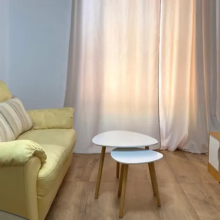 Апартаменты Bonjour Cathedrale By Aroom Vut-le-1187