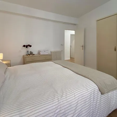 Апартаменты Bonjour Cathedrale By Aroom Vut-le-1187 *